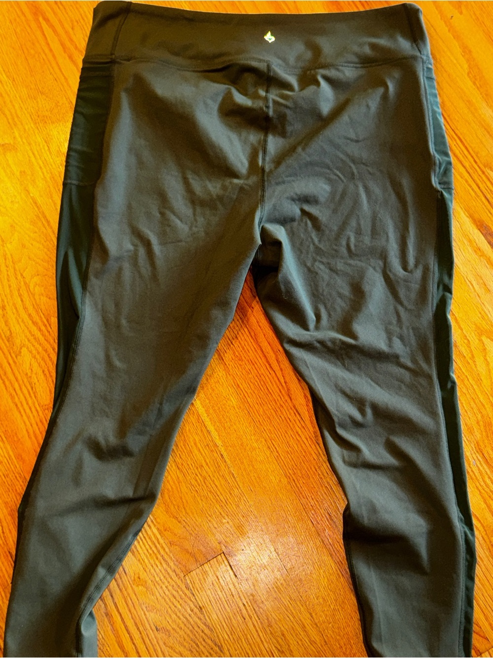 torrid Olive Active Leggings with Side Pockets - Picture 4 of 5